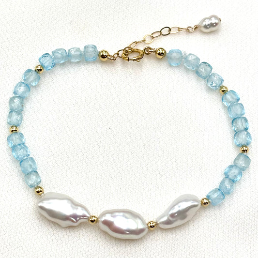 Blue Topaz White Keshi Pearl Bracelet