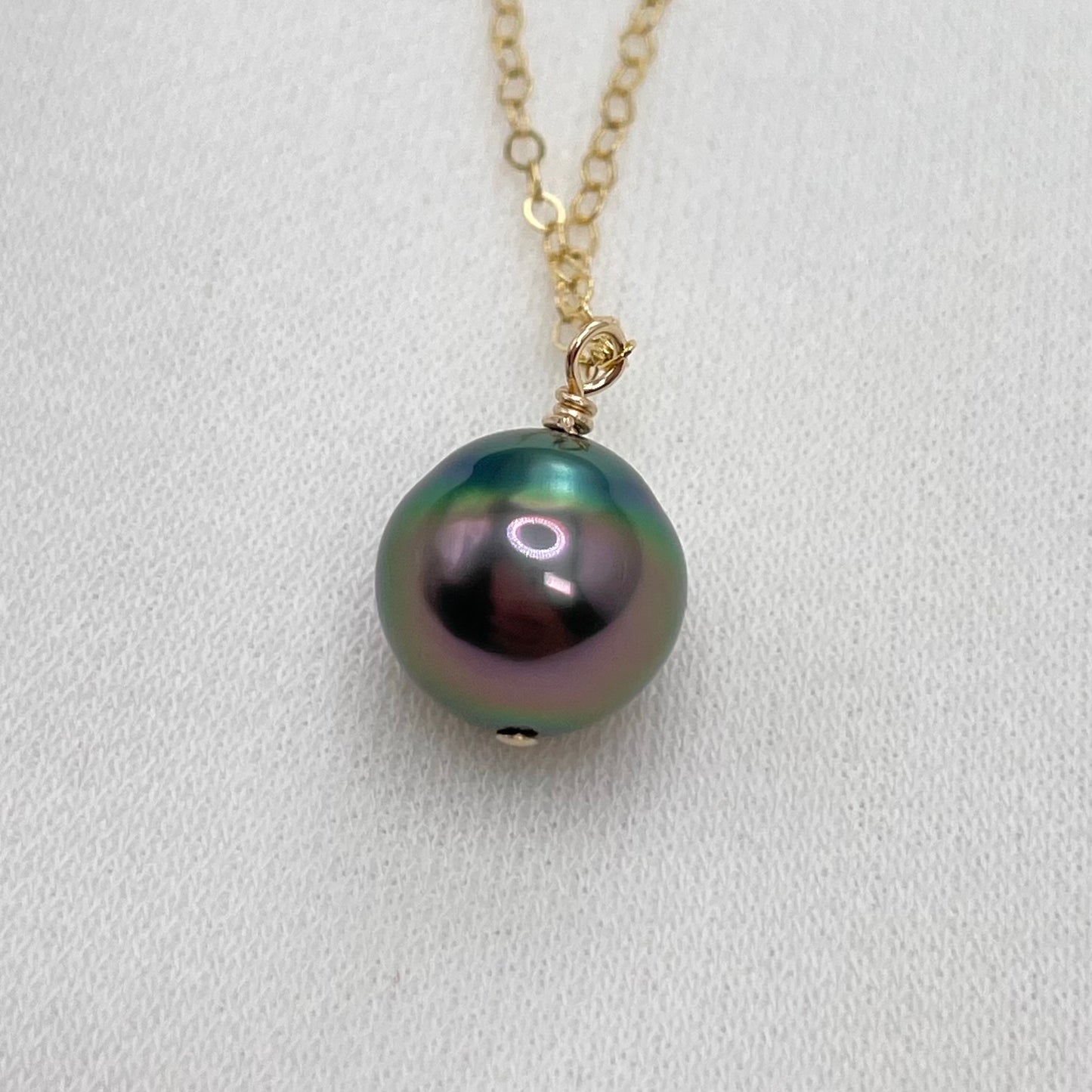 Peacock Tahitian Pearl Necklace